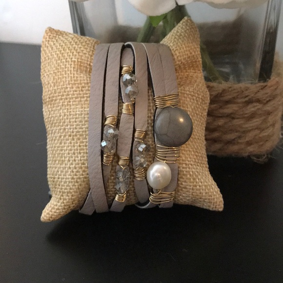 Jewelry - Grey Fresh Water Pearl Stone Bracelet